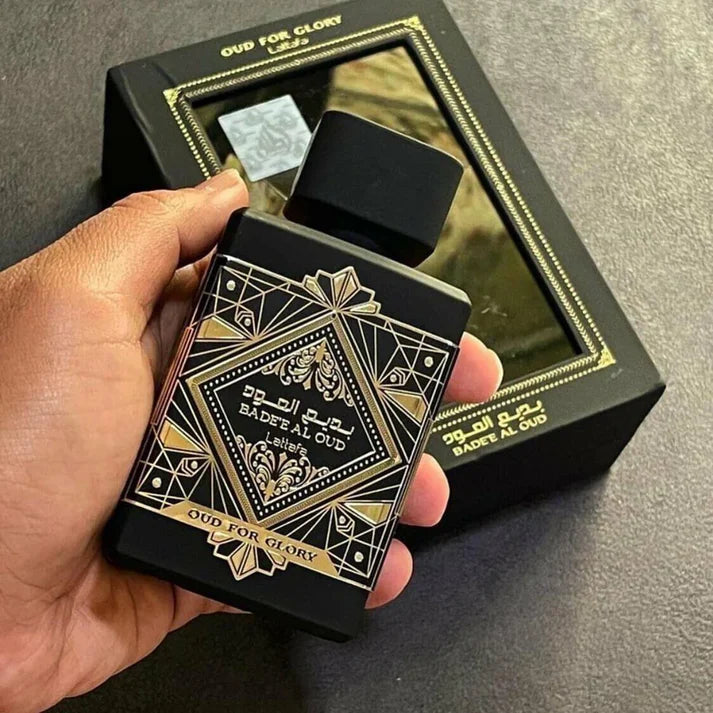 KIT DE 3 PERFUMES (OUD FOR GLORY, BHARARA KING, KHAMRA) + CREMA 200 ML